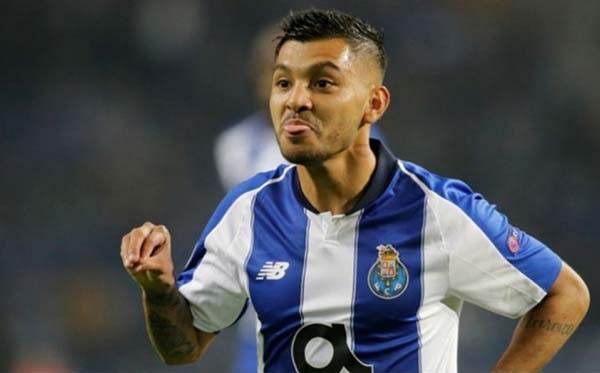 Cláusula de rescisión del Tecatito bajaría a 20 mde entre mayo y junio del 2021