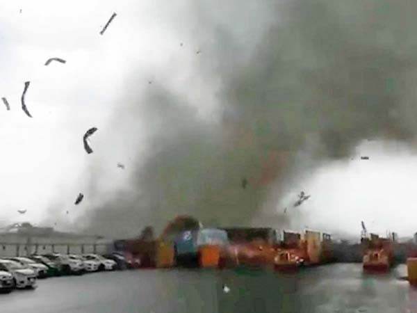 Alertan por la formación de tornados en NL