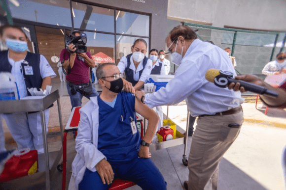 ARRANCA COAHUILA VACUNACIÓN ESTATAL A PERSONAL MÉDICO PRIVADO