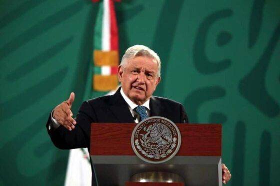 Atenta INE contra democracia.- AMLO
