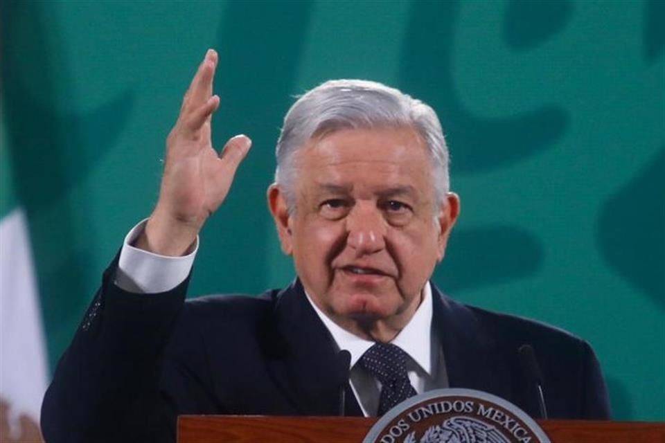 Respalda AMLO ‘regalazo’ a Zaldívar; ‘confío en él’
