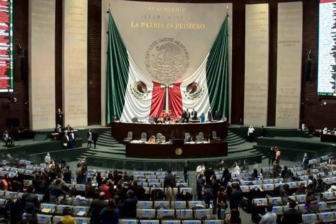 Va en fast track ampliación a mandato de Zaldívar
