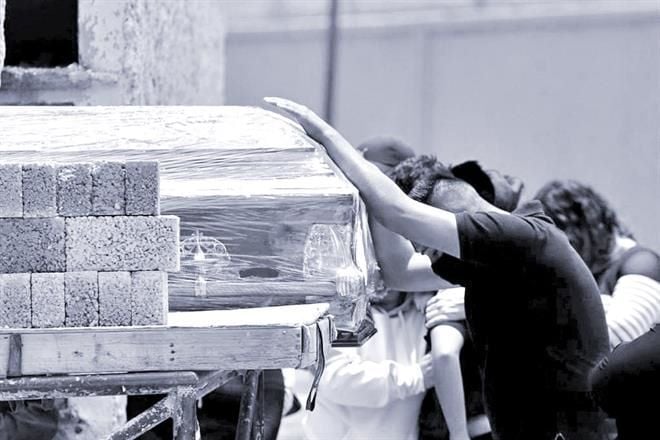 Dispara segunda ola muertes en casa