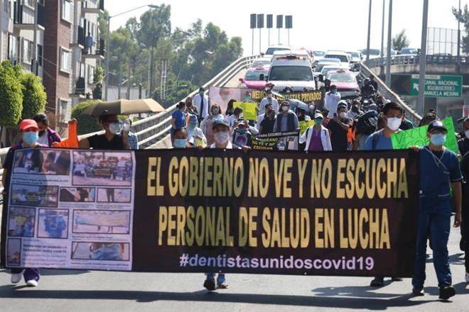 Bloquean médicos privados Eje 3 por vacunas