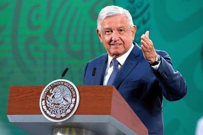 Intriga a EU ‘efecto teflón’ de AMLO en las encuestas