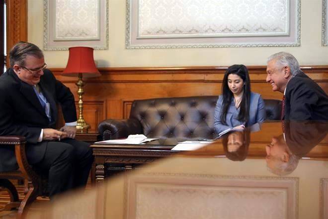 Ofrece AMLO a Harris cooperación en migración