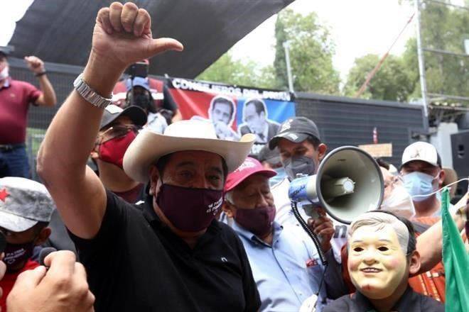 ¿No les gustaría saber dónde vive Córdova?.-Salgado