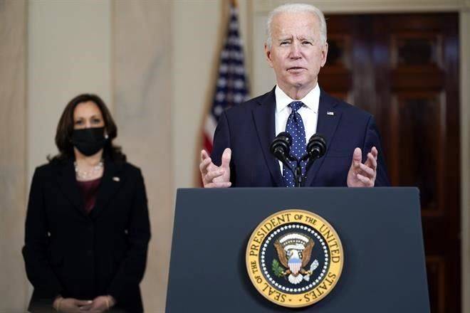 Impulsan Biden y Harris Ley George Floyd para Policía