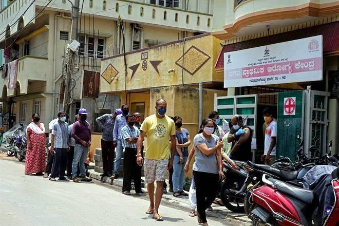 Suman mil millones de vacunas aplicadas en el mundo