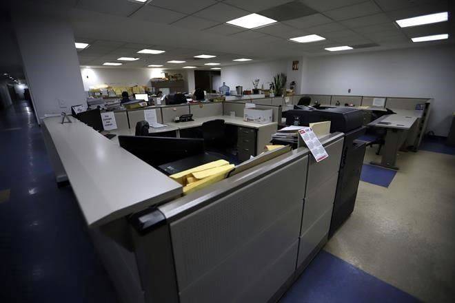 Prevé Gobierno extender dos meses trabajo en casa