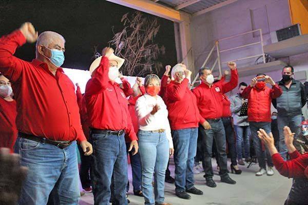 Va Bella Alemán por alcaldía de Frontera