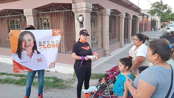 Descarta Brenda Flores coalición