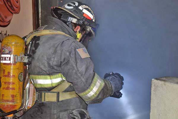 Excluyen a bomberos de vacuna antiCovid