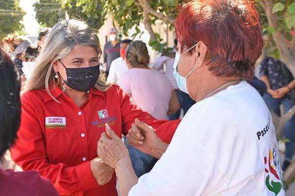 Llega Gladys a San Pedro