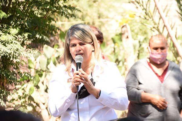 Propone Gladys mejorar economía de las familias