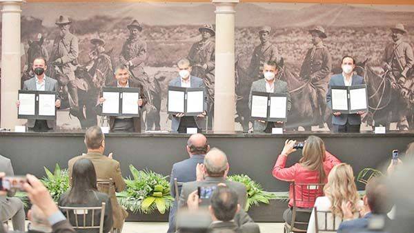 Atestigua MARS la firma de Coparmex y Congreso