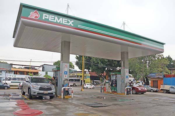 Gasolineros roban subsidio a gasolina