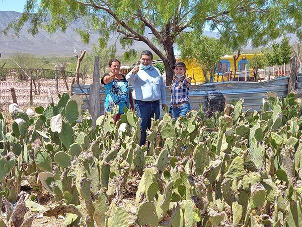 Recorre Horacio los ejidos de Castaños