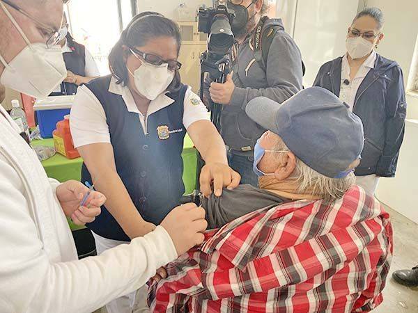 En riesgo adultos de perder la inmunidad