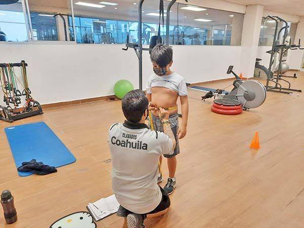 Reactiva actividades escuela de clavados