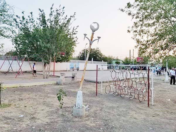 Vándalos dejan sin luz a parque