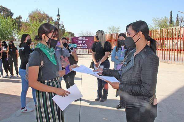 Decidirán si regresan profesores a Prepa 24