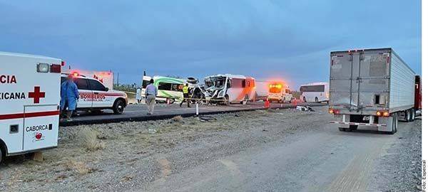 Reportan al menos 16 muertos en un choque en Sonora