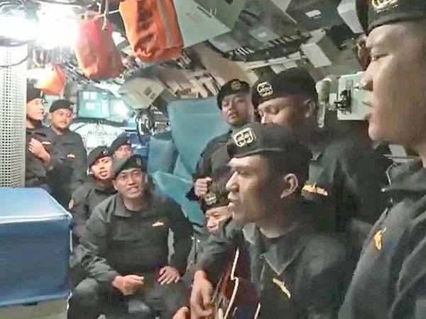 ‘Adiós’, cantaron 53 tripulantes de submarino antes del fin