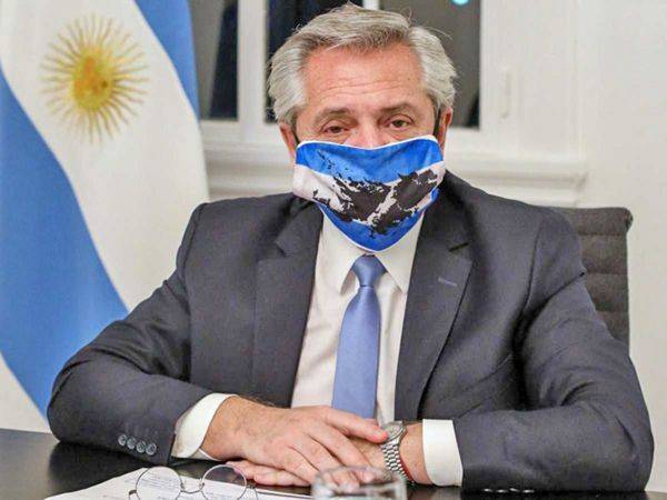 Gracias a la vacuna no la estoy pasando mal: Alberto Fernández