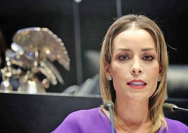 LOGRA SENADO CONSENSO PARA OUTSOURCING: VERÓNICA MARTÍNEZ