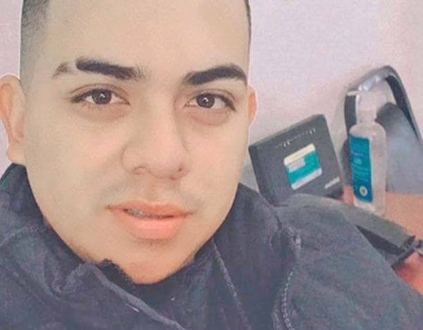 Polemiza por empalmarse en fila de dosis Covid 19