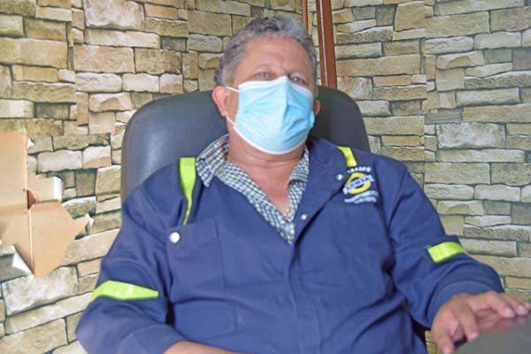 Urgen a vacunar a obreros en resguardo