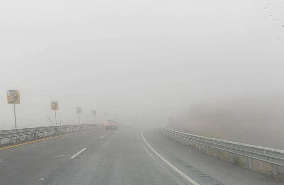 Cierra guardia nacional autopista por neblina