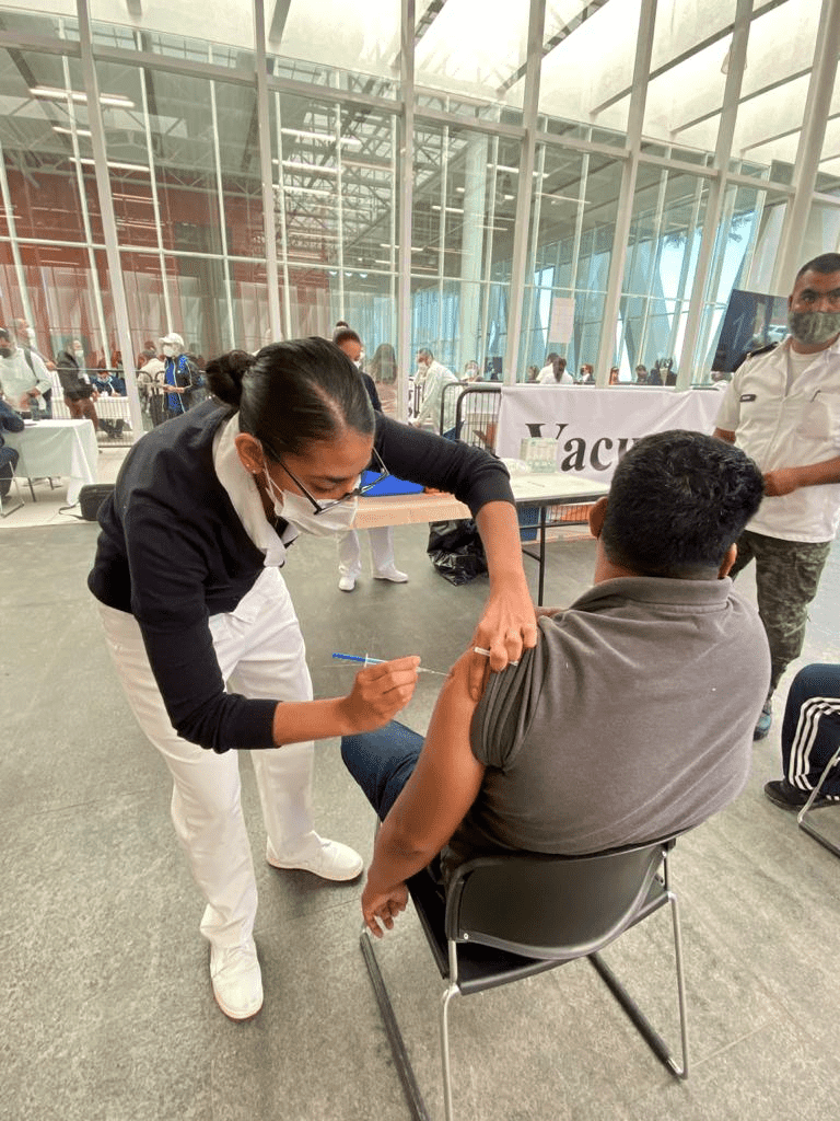 REITERA SALUD COAHUILA ESPECIFICACIONES PARA APLICACIÓN DE VACUNAS ANTI COVID
