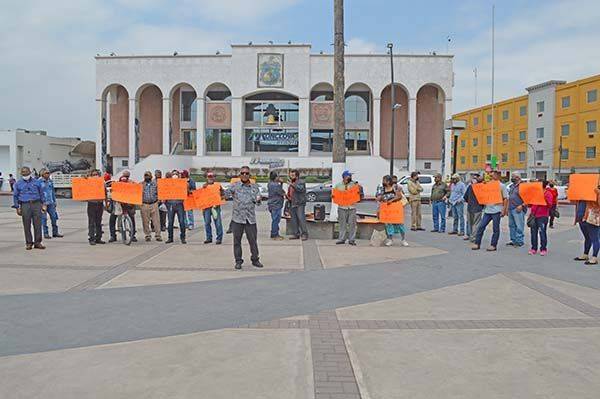 Protestan morenistas; rechazan a candidata