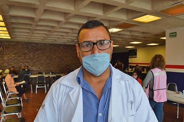 Participan médicos en Jornada de Vacunación