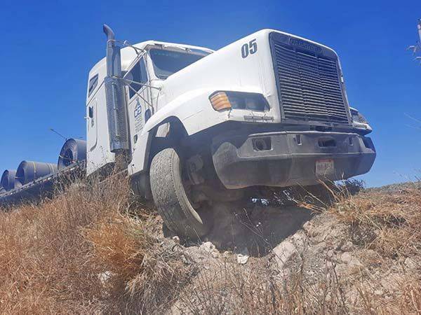 Tráiler estuvo a punto de volcar