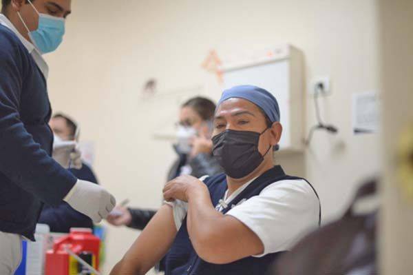 Participarán alumnos de medicina en vacunación