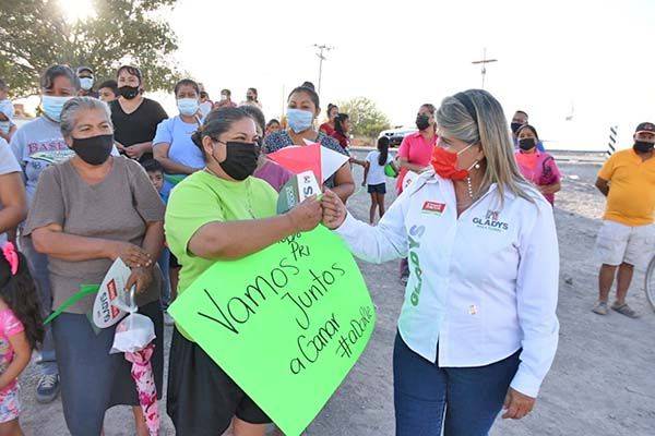 Exigirá Gladys medicina para los niños con cáncer