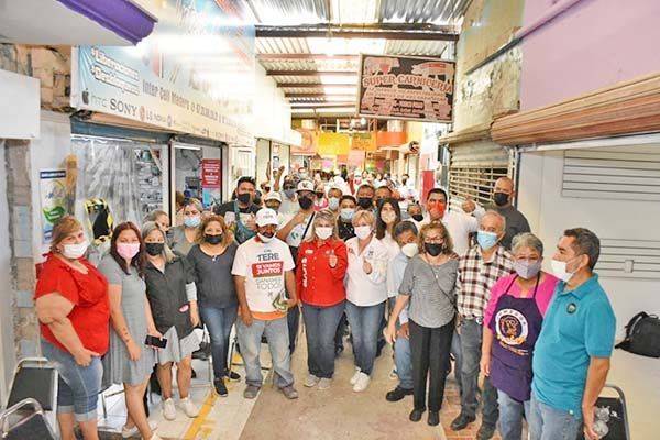 Comerciantes de Madero suman con Gladys y Tere