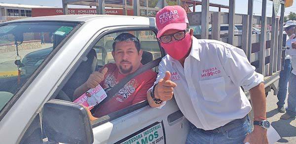 Sigue intensa la campaña de candidato César Flores
