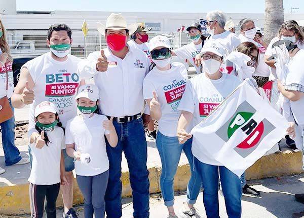 Apoyan a Beto Villarreal piden voto en Ciénegas