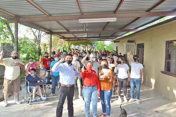 Bella cuenta con apoyo de familias de obreros
