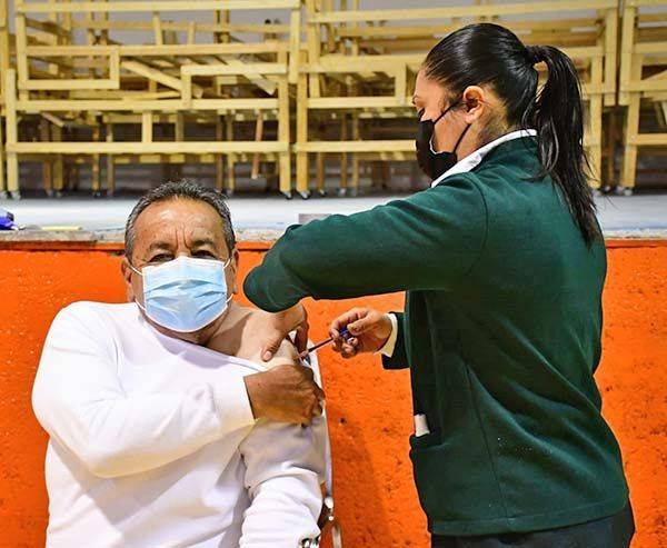 Arrancan segunda fase de vacunación