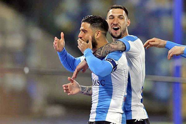 Golea Napoli a la Lazio en el Diego Maradona