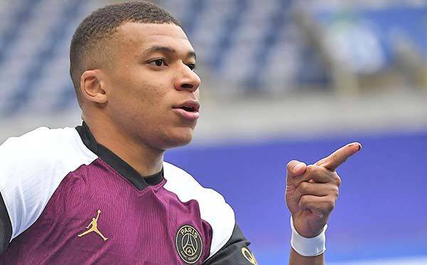 El PSG golea sin problemas al Estrasburgo y sigue cerca del Lille