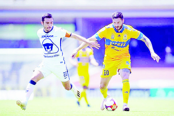 Dicta VAR empate entre Pumas y Tigres