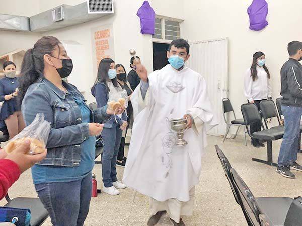 Celebra la Iglesia bendición del pan