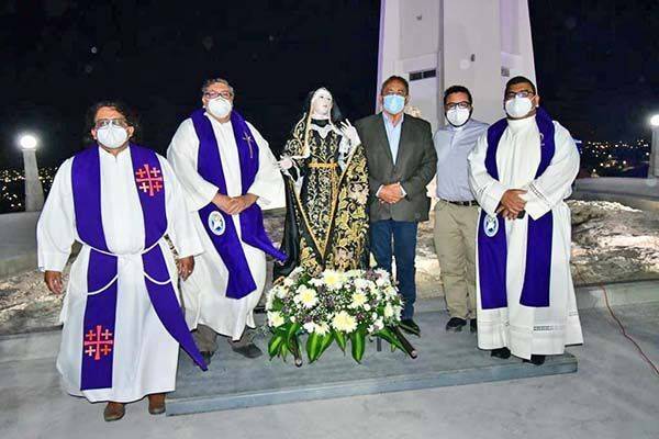 Rosario de pésame en Cristo de la Bartola