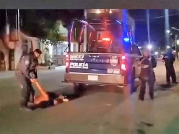 Nuevo video de brutalidad policiaca en Tulum